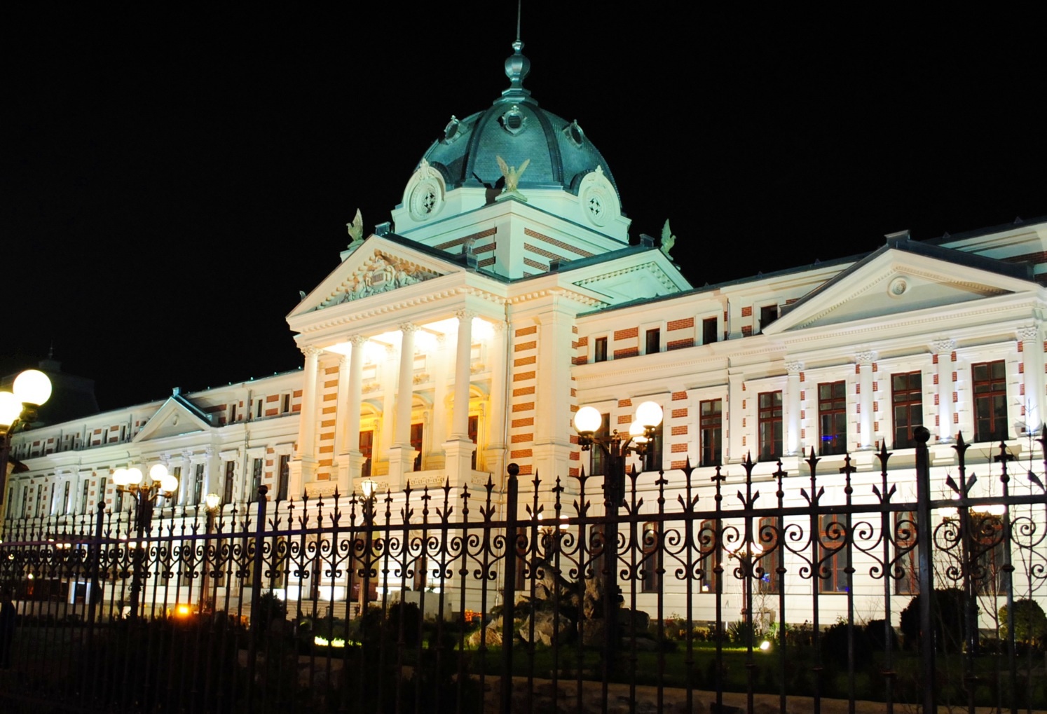 Coltea Hospital.jpg